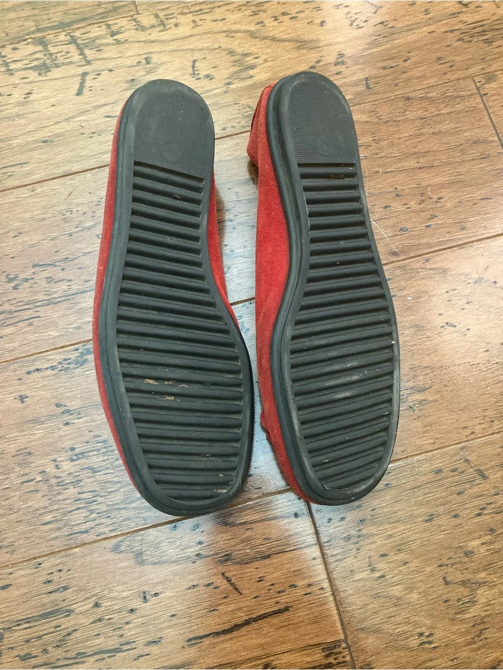 N/A red suede